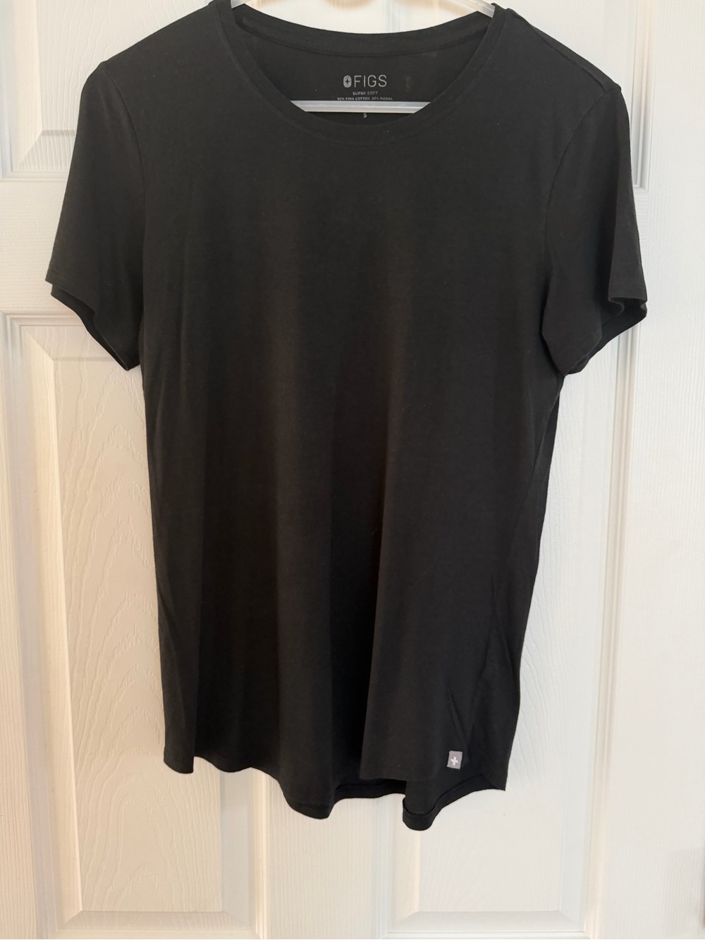 FIGS Super Soft Pima Cotton Black Short-Sleeve Crewneck Tee womens size Small